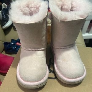 Light pink toddler UGGs size 7